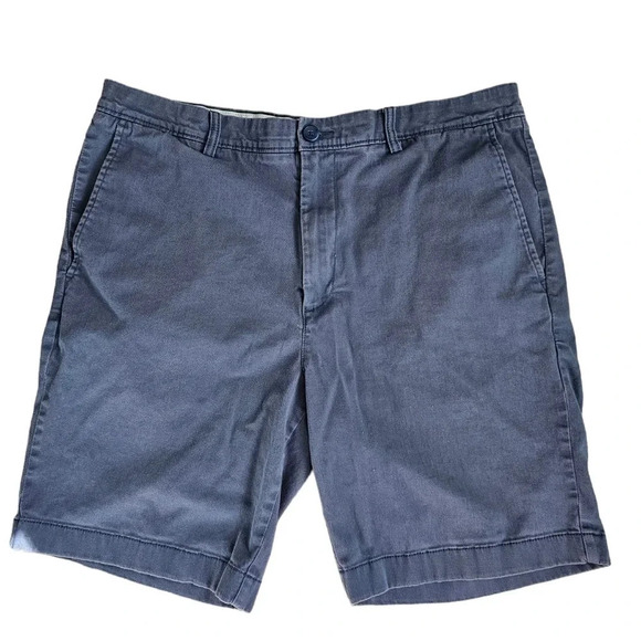 Roundtree & Yorke Men’s 38 Blue Flat Front Chino Shorts Casual Button Pockets - Picture 2 of 7